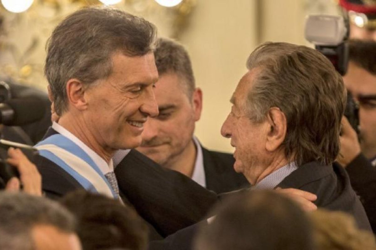Exabogado de su padre acusó a Mauricio Macri de realizar negocios "paralelos" en Socma