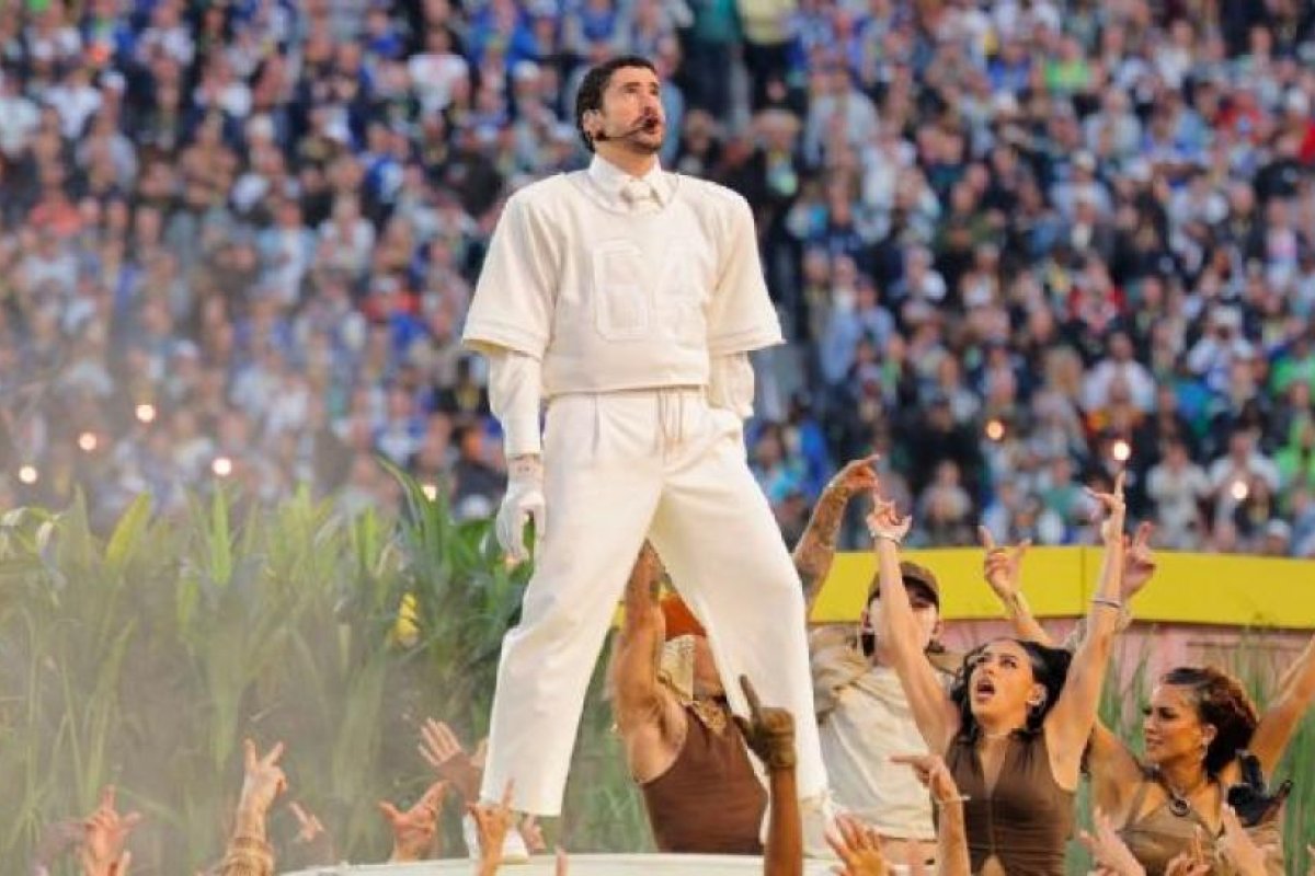 Bad Bunny Borra Su Instagram Tras Impactante Actuación en el Super Bowl