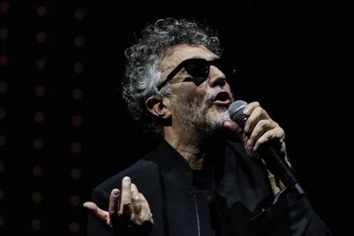 Fito Páez presenta 'Shine': Un álbum que explora emociones y conexiones humanas