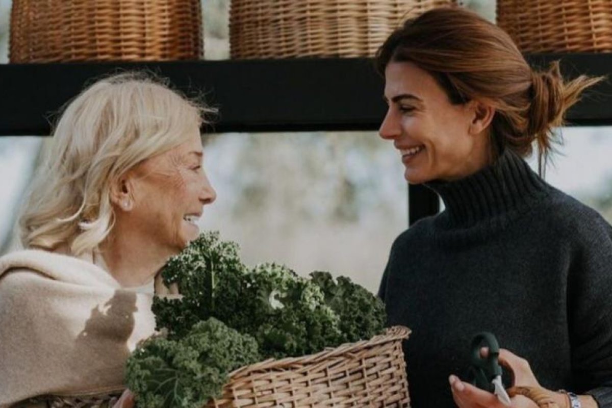 Juliana Awada Rinde Homenaje a su Madre Pomi Baker en su 90 Aniversario