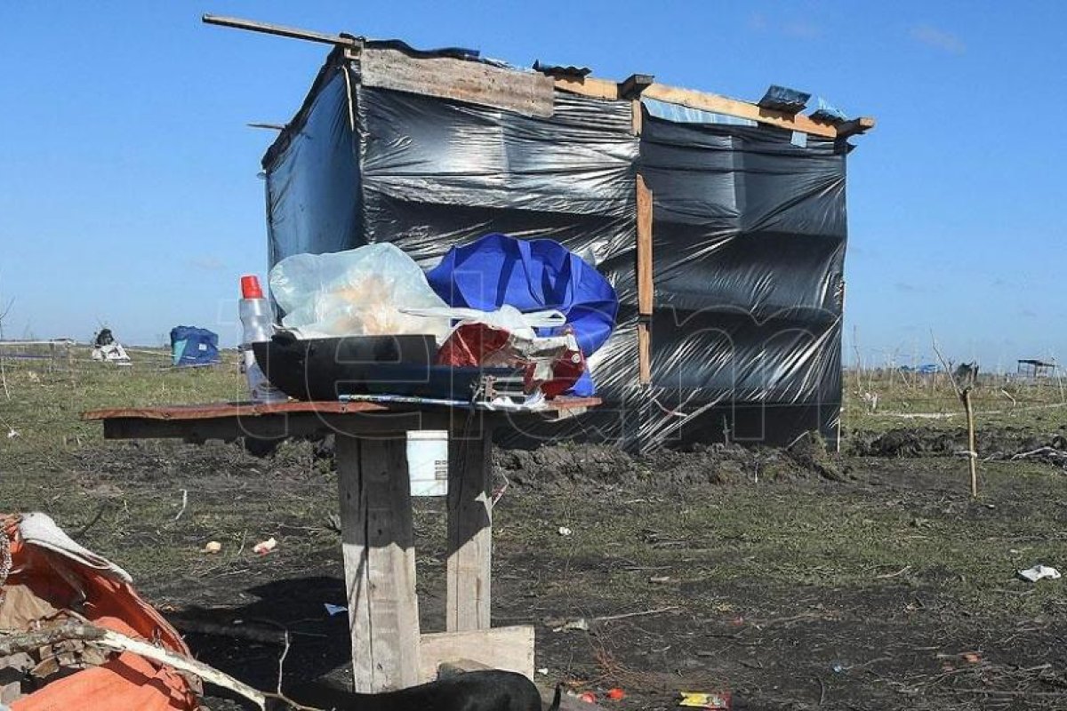Santa Fe: desalojaron terrenos que habían sido tomados en febrero