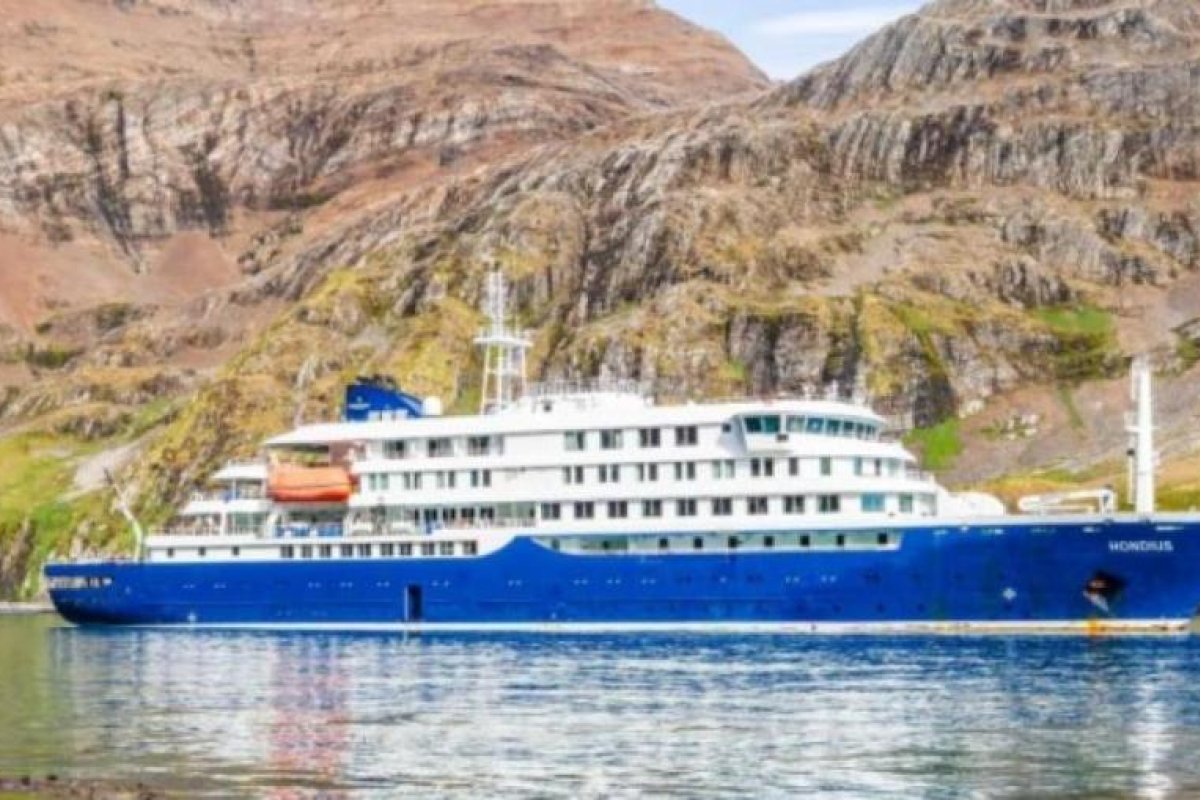 Crucero MV Hondius: Crítica situación sanitaria frente a Cabo Verde