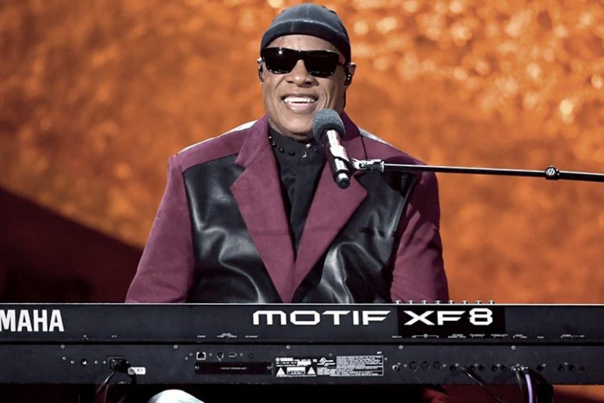 Tras recibir un trasplante de riñón, Stevie Wonder vuelve al ruedo