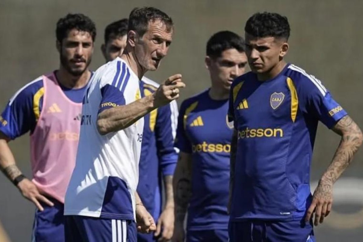 Incógnitas tácticas en Boca Juniors previo al enfrentamiento con Santa Fe