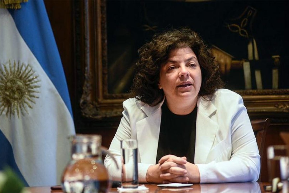 La ministra Vizzotti dará este martes una conferencia de prensa
