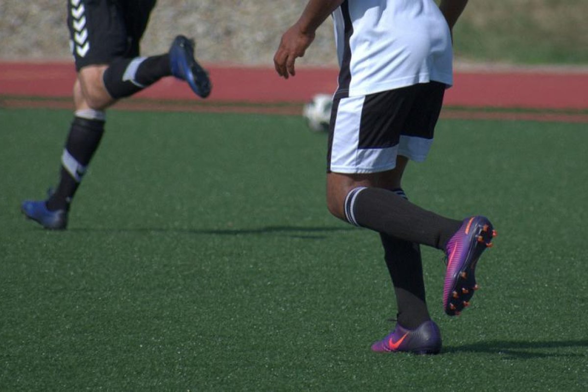 Suspenden por ocho partidos a un futbolista brasileño que se desnudó en el campo para celebrar un gol