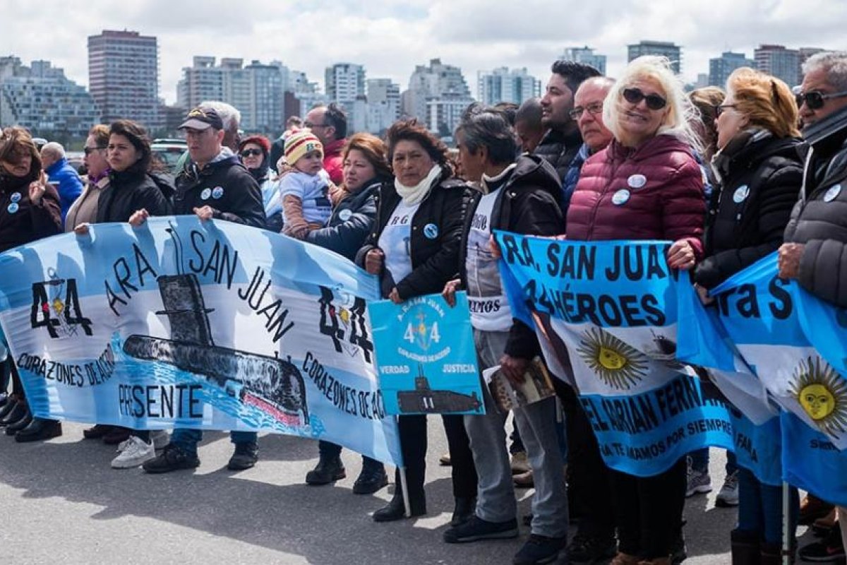 Para los familiares la citación de Arribas y Majdalani por espionaje "es una buena señal"