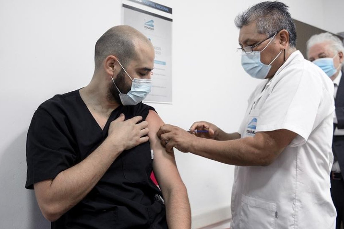 El Gobierno oficializó el plan para la vacunación contra el coronavirus