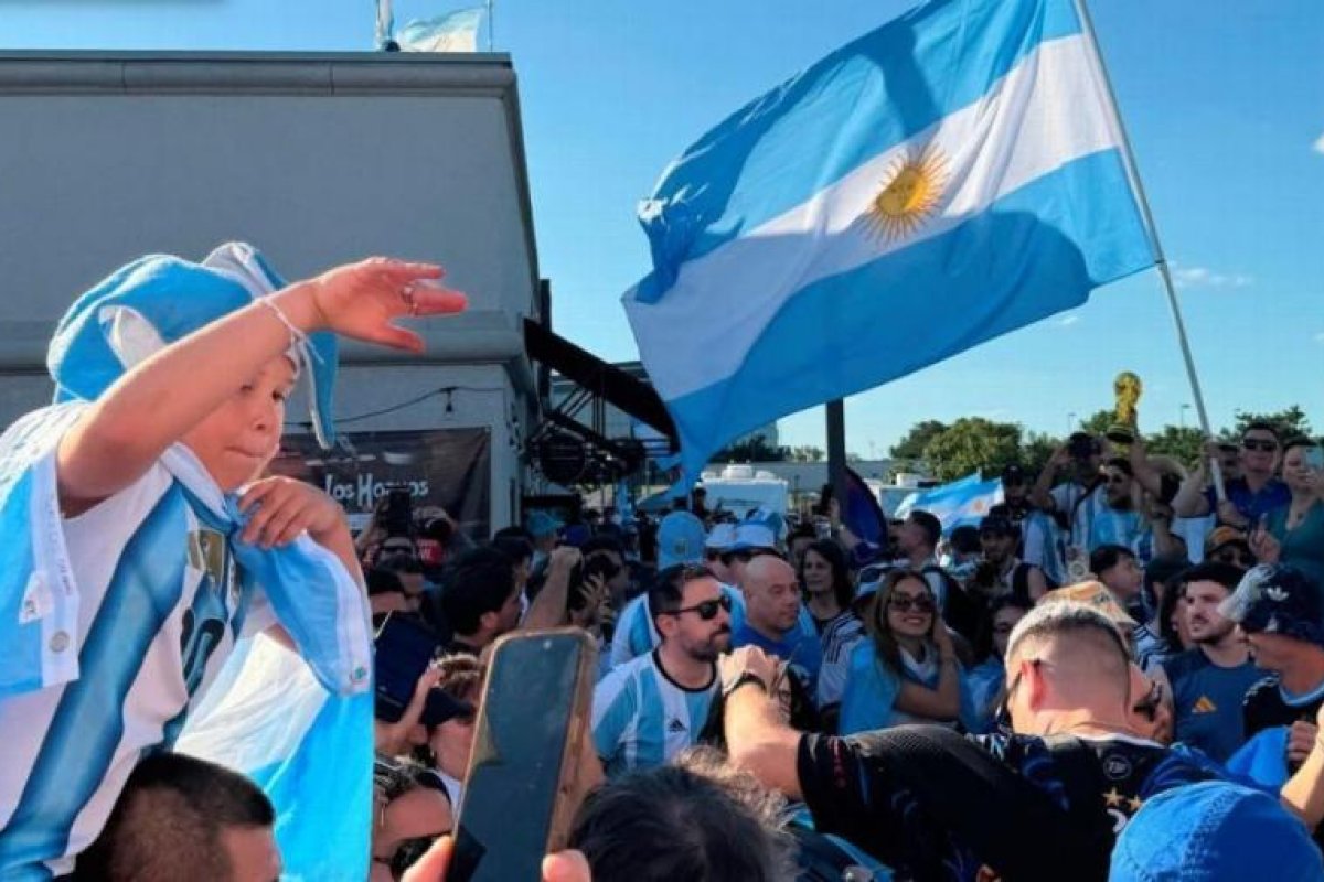 Entusiasmo argentino en Kansas City: hinchas apoyan a la Selección Nacional