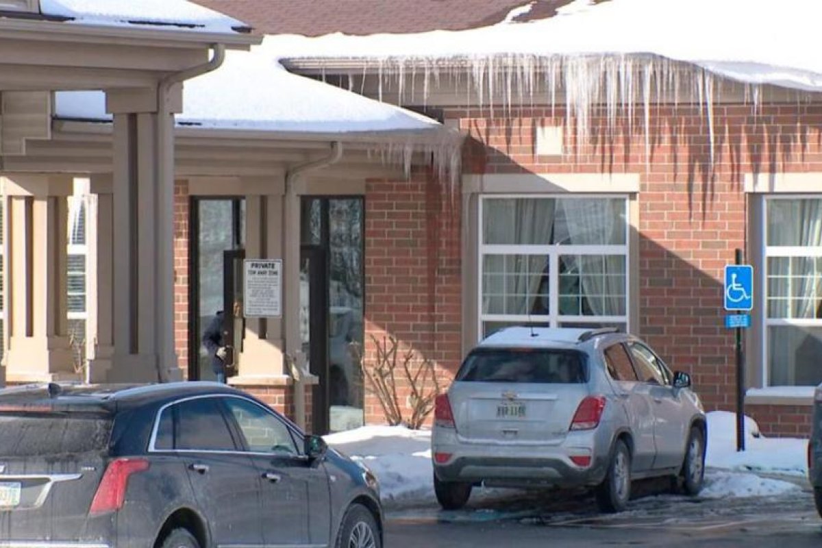 Tragedia en Geriátrico de Ohio: Anciana Muere por Congelación en el Exterior