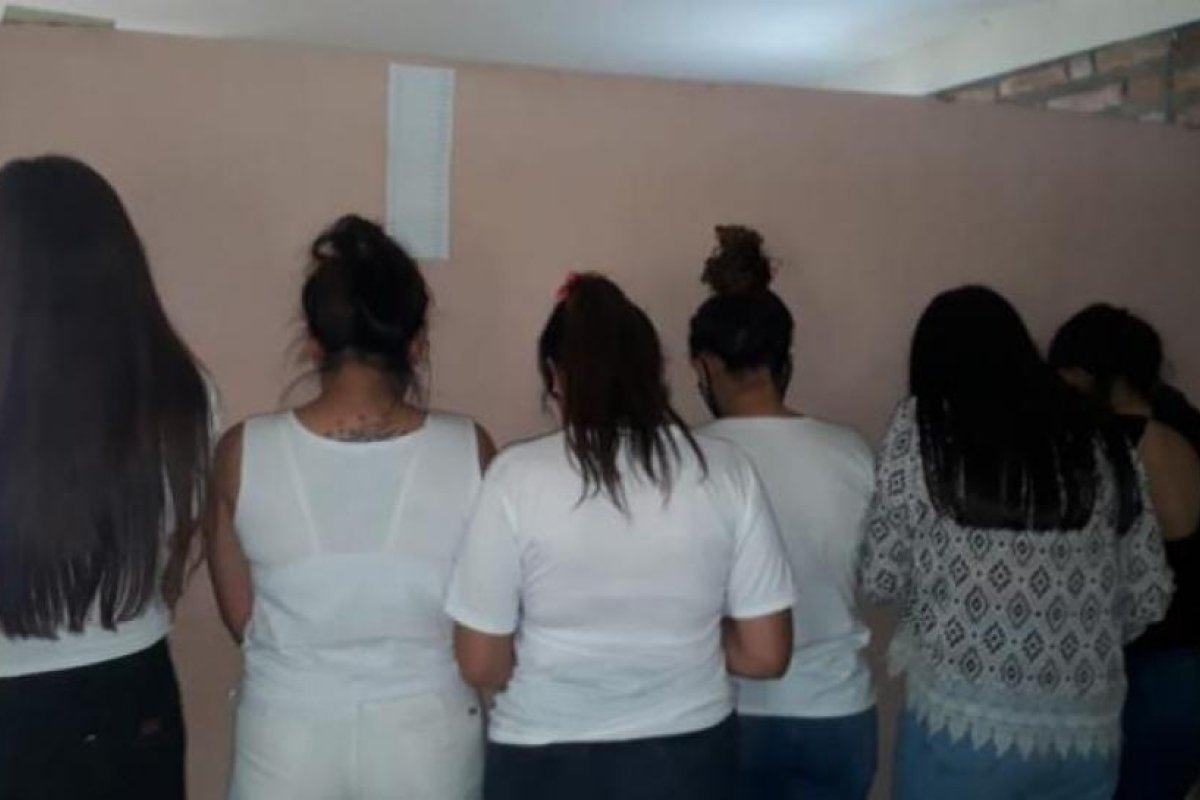 Aprehenden a 8 personas en una fiesta clandestina en Río Hondo