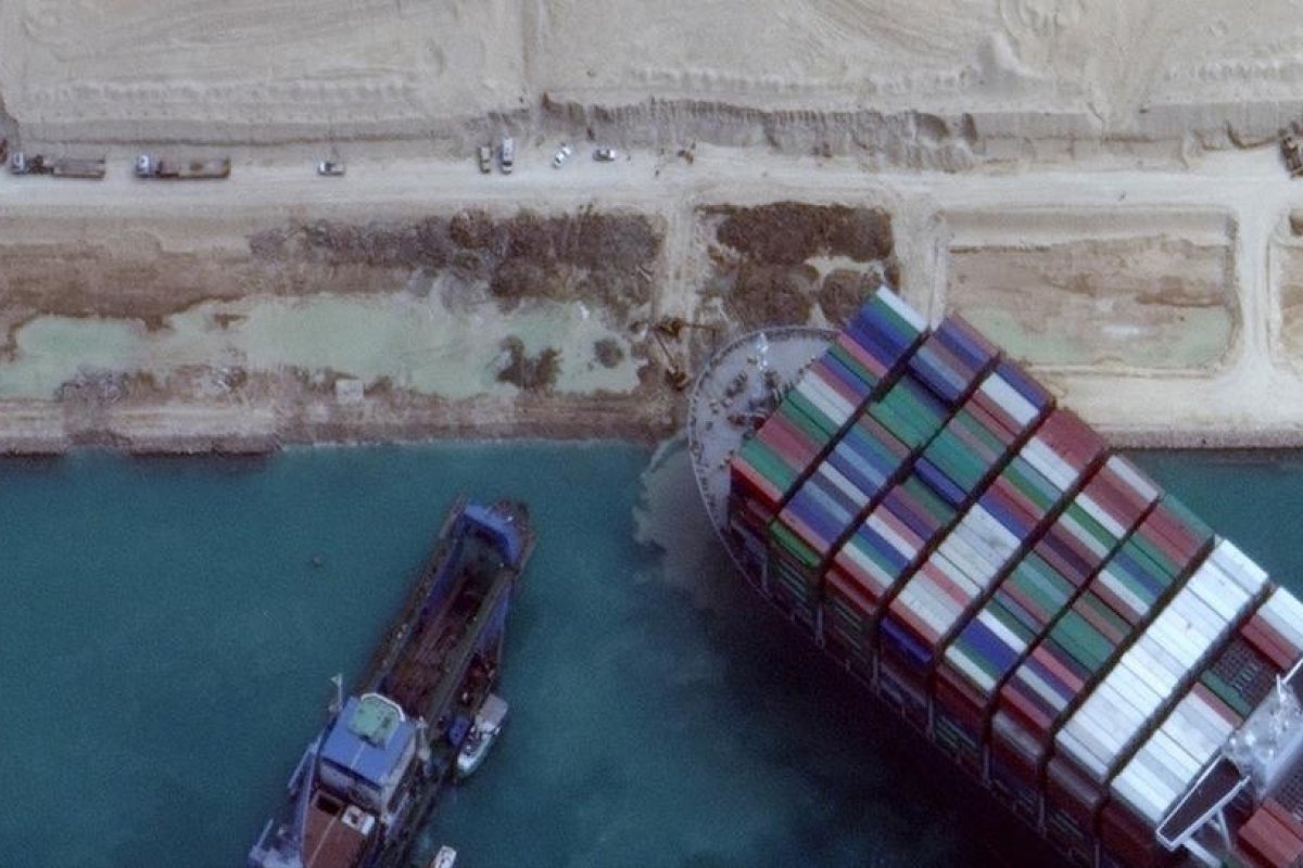 La liberación del carguero Ever Given en el canal de Suez desata una ola de divertidos memes en las redes