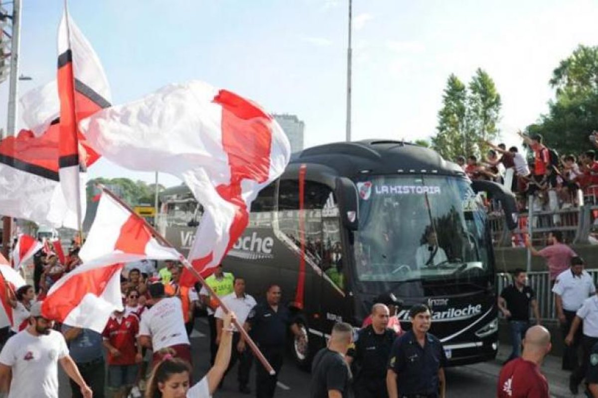 La "Caravana Eterna", la convocatoria de los hinchas de River a dos años de la final ante Boca
