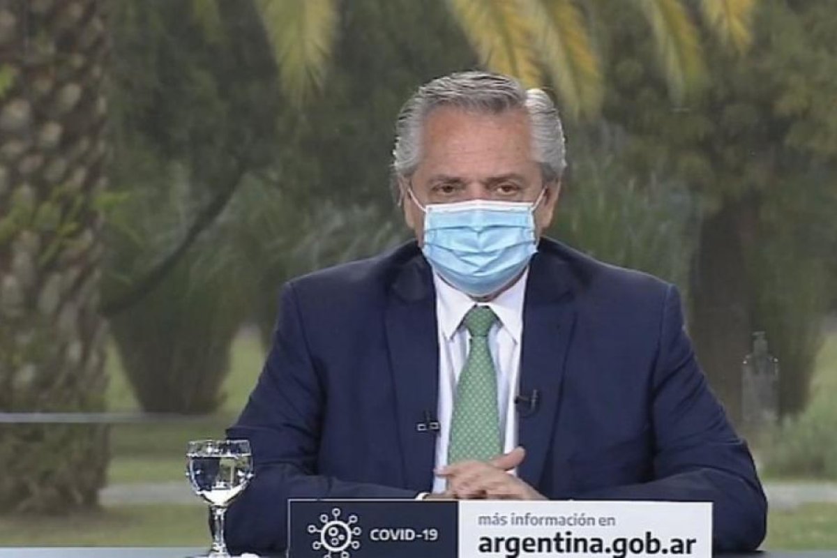 Alberto Fernández presenta el Fondo Nacional de Defensa en el Astillero Tandanor