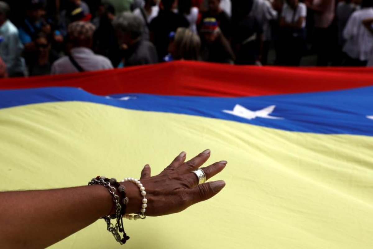 La UE sanciona a 19 altos funcionarios venezolanos, entre ellos la presidenta del Consejo Nacional Electoral