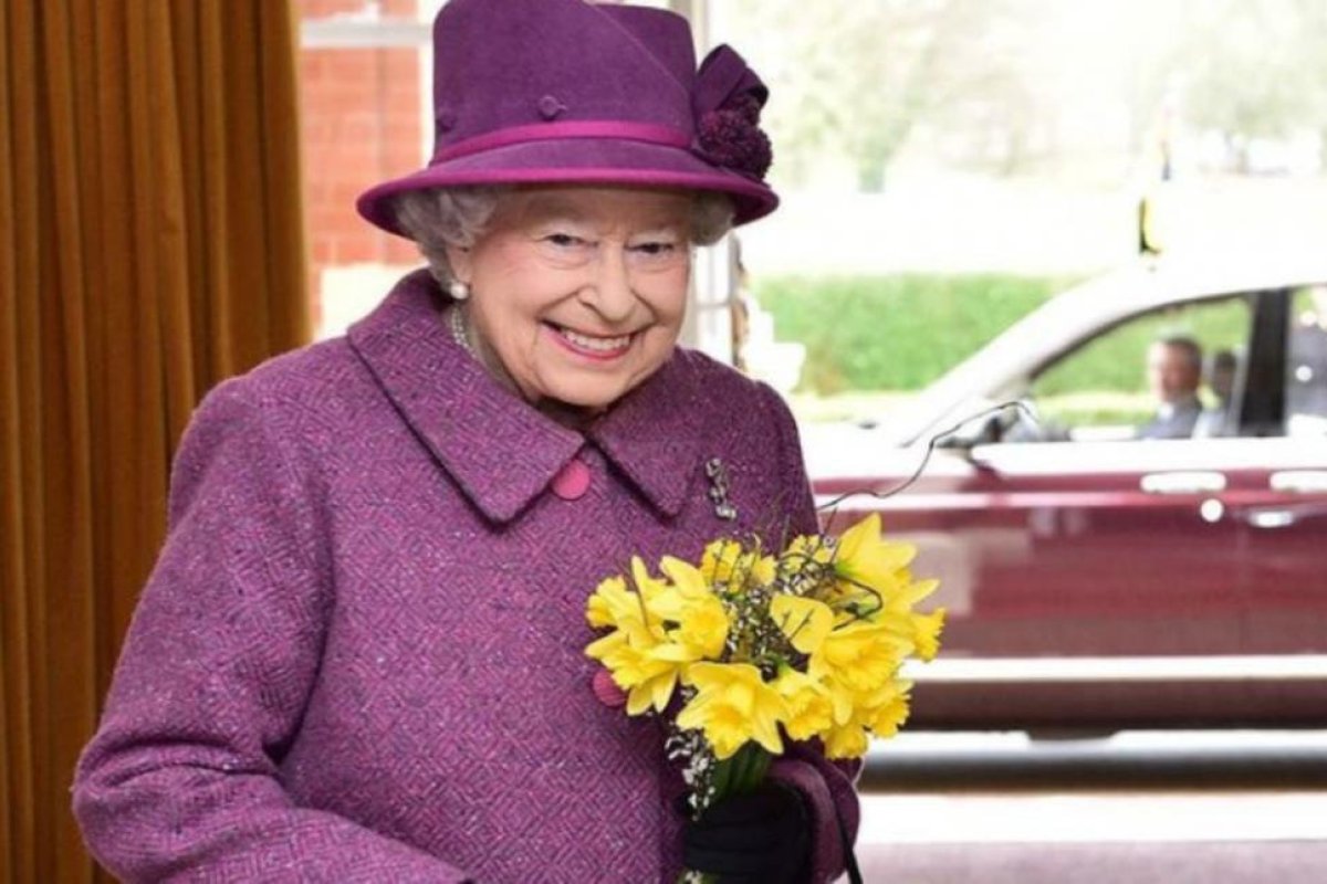 La reina Isabel busca un asistente: los requisitos para quedarse con el puesto y el importante sueldo en dólares
