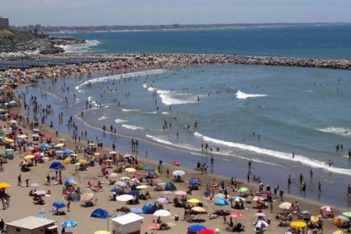 La temporada en la costa bonaerense será desde 1 de diciembre al 4 de abril