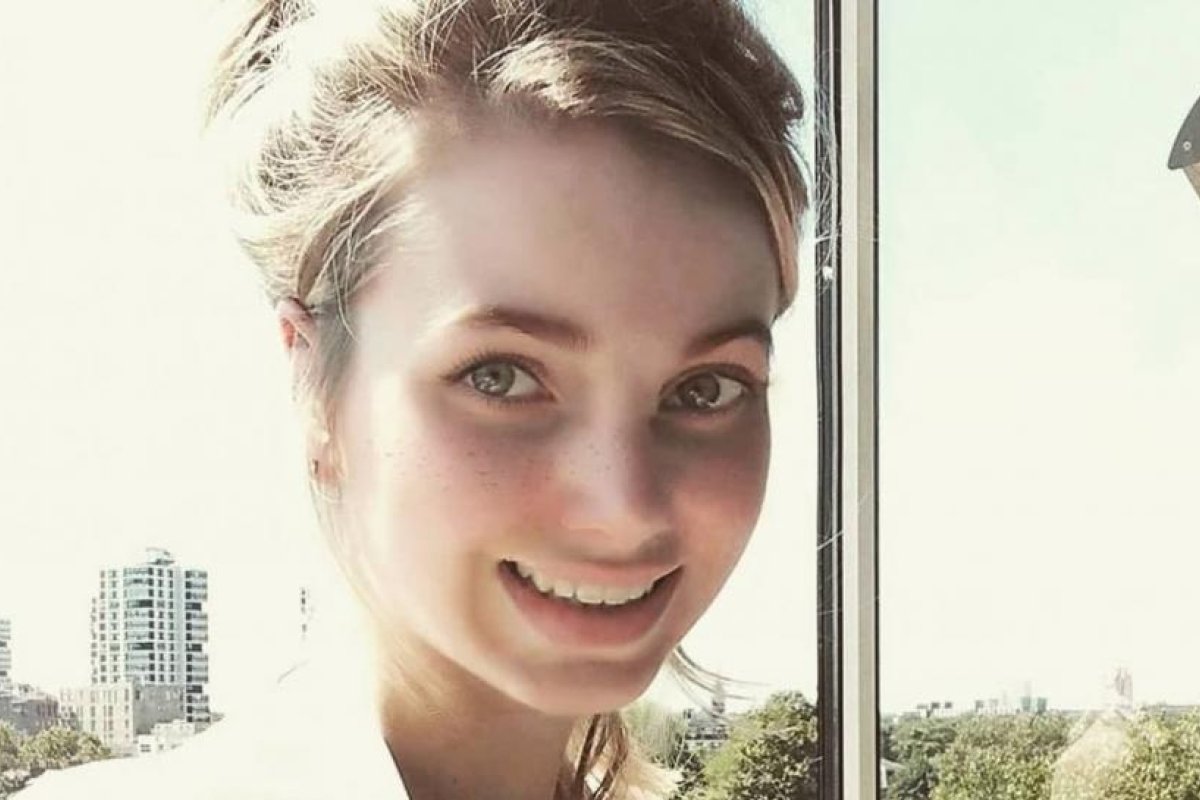 Hallan muerta a Amii Lowndes, actriz de Skins y Dr. Who