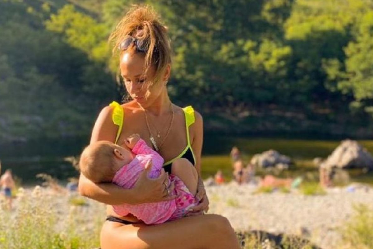 Barby Silenzi se defendió tras amamantar mientras tomaba cerveza