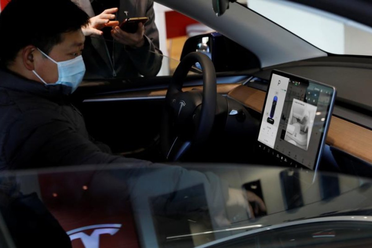 Tesla demanda a un exempleado por robar un código de 'software'