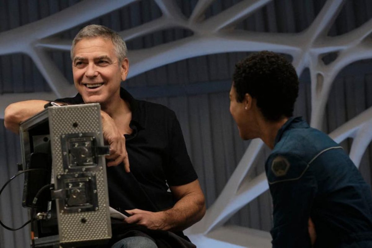 Cielo de medianoche, el film con el que George Clooney se adelantó a la pandemia