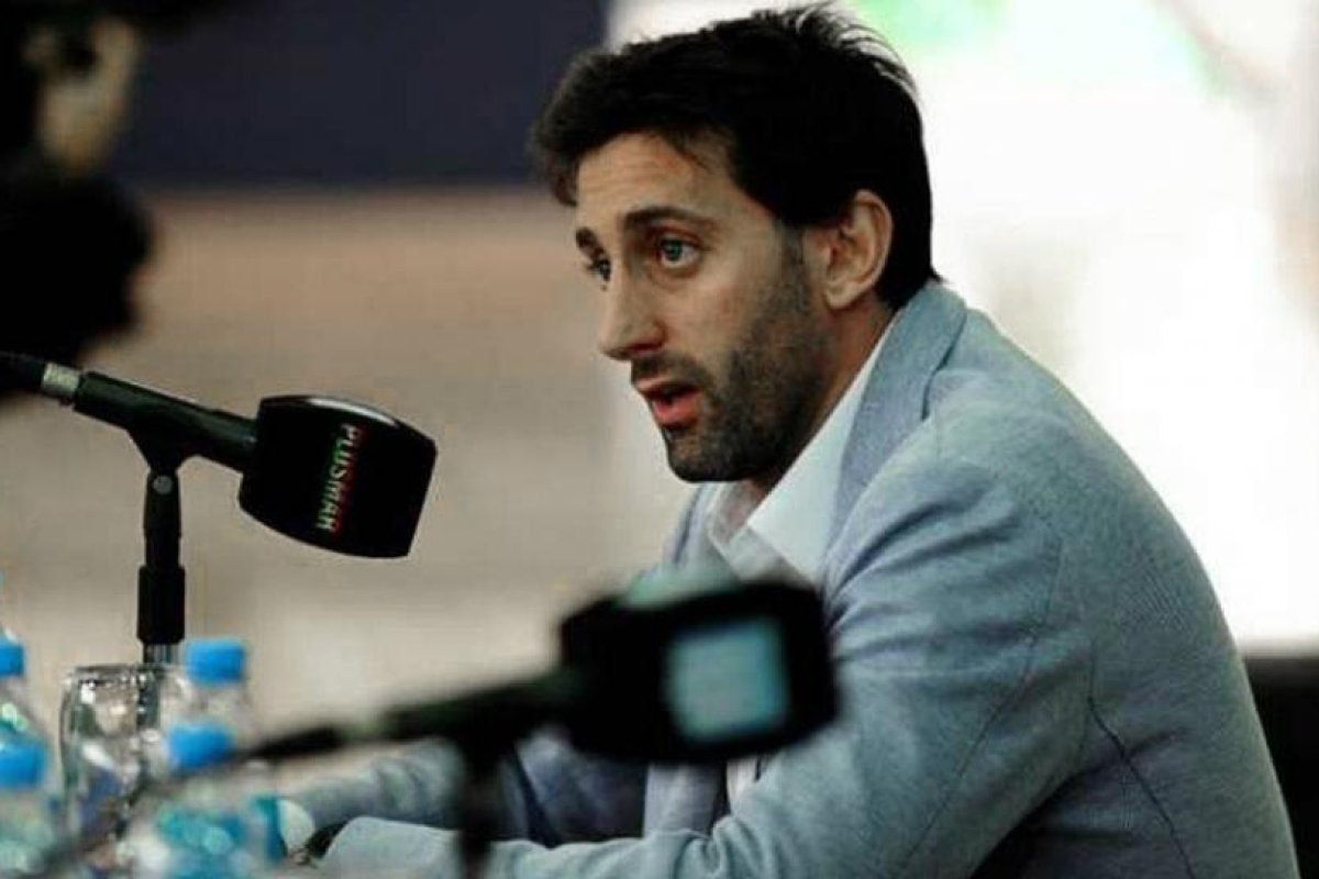 Milito renunció a la Secretaría Técnica de Racing