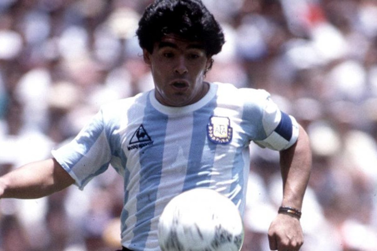Héctor Enrique: "Se fue un maestro"