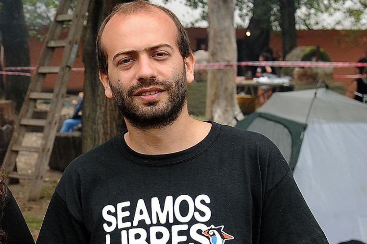 Thea: "El Gobierno porteño debería dar solución a 250.000 vecinos que viven en villas"