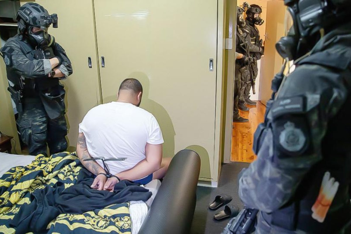 Australia y el FBI arrestan a centenares de delincuentes tras engañar al mundo criminal con una 'app' encriptada del mercado negro