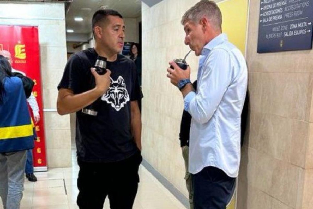 Riquelme compara a Palermo y Cavani en el contexto de Boca Juniors