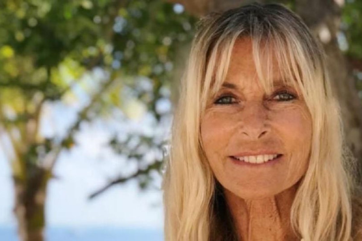 Virginia Elizalde, a los 71 años, redefine la belleza sin filtros