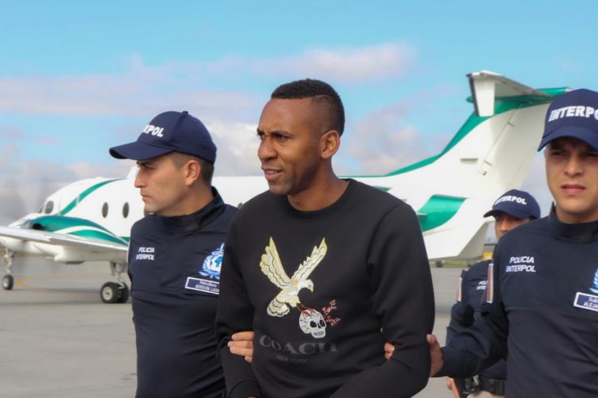Condenan a 11 años de prisión en EE.UU. a una exestrella del fútbol colombiano por narcotráfico