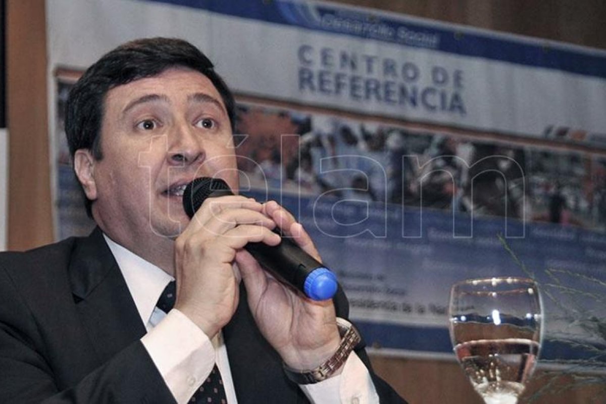 Sobreseyeron al ministro Arroyo por una compra de alimentos no concretada