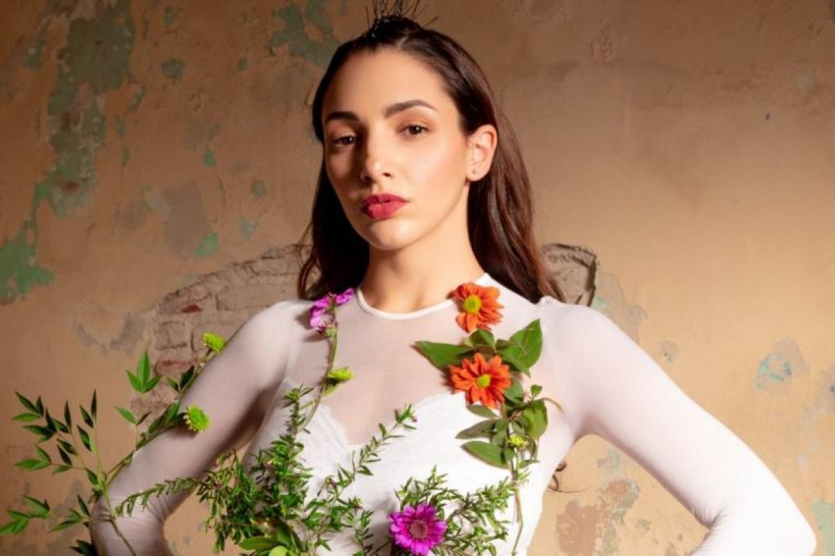 Thelma Fardin lanzó "Vueltas" y debutó como cantante