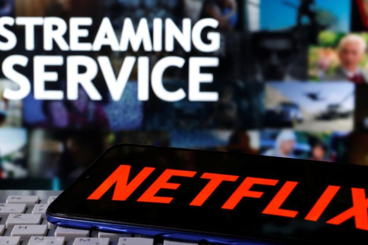 El actor Zach Avery, detenido por estafa de 227 millones de dólares: fingía distribuir películas al mercado latinoamericano a través de Netflix y HBO