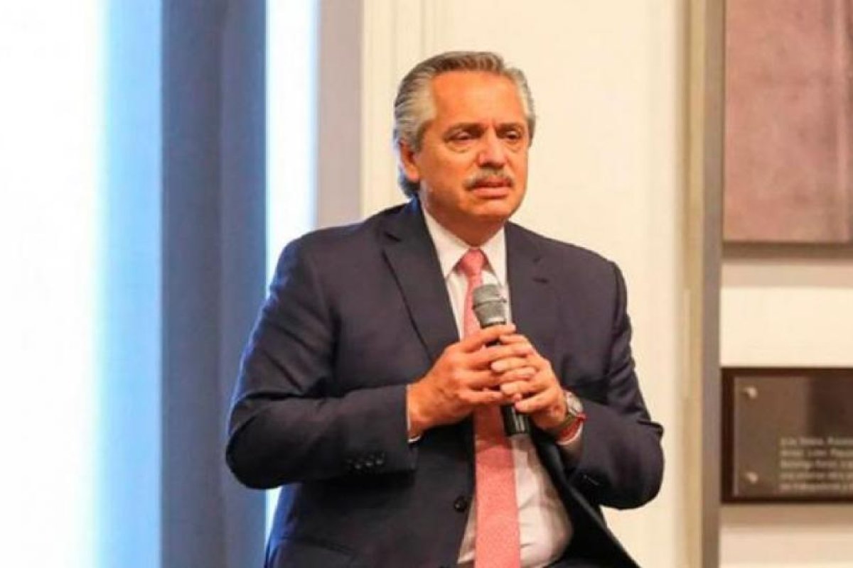 Alberto Fernández anunciará un bono de $5.000 para trabajadores comunitarios