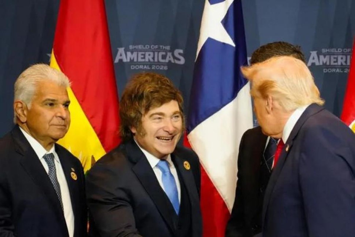 Javier Milei y Donald Trump se Reúnen en la Cumbre Escudo de las Américas