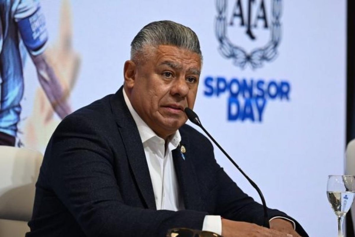Chiqui Tapia responde a críticas tras la final del Mundial 2026