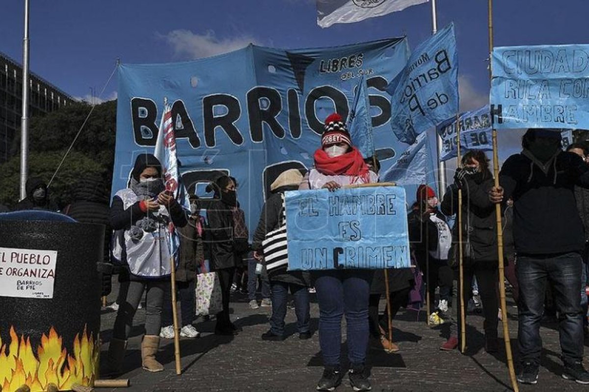 Trabajadores de la salud, organizaciones sociales y sindicales movilizan en el centro porteño