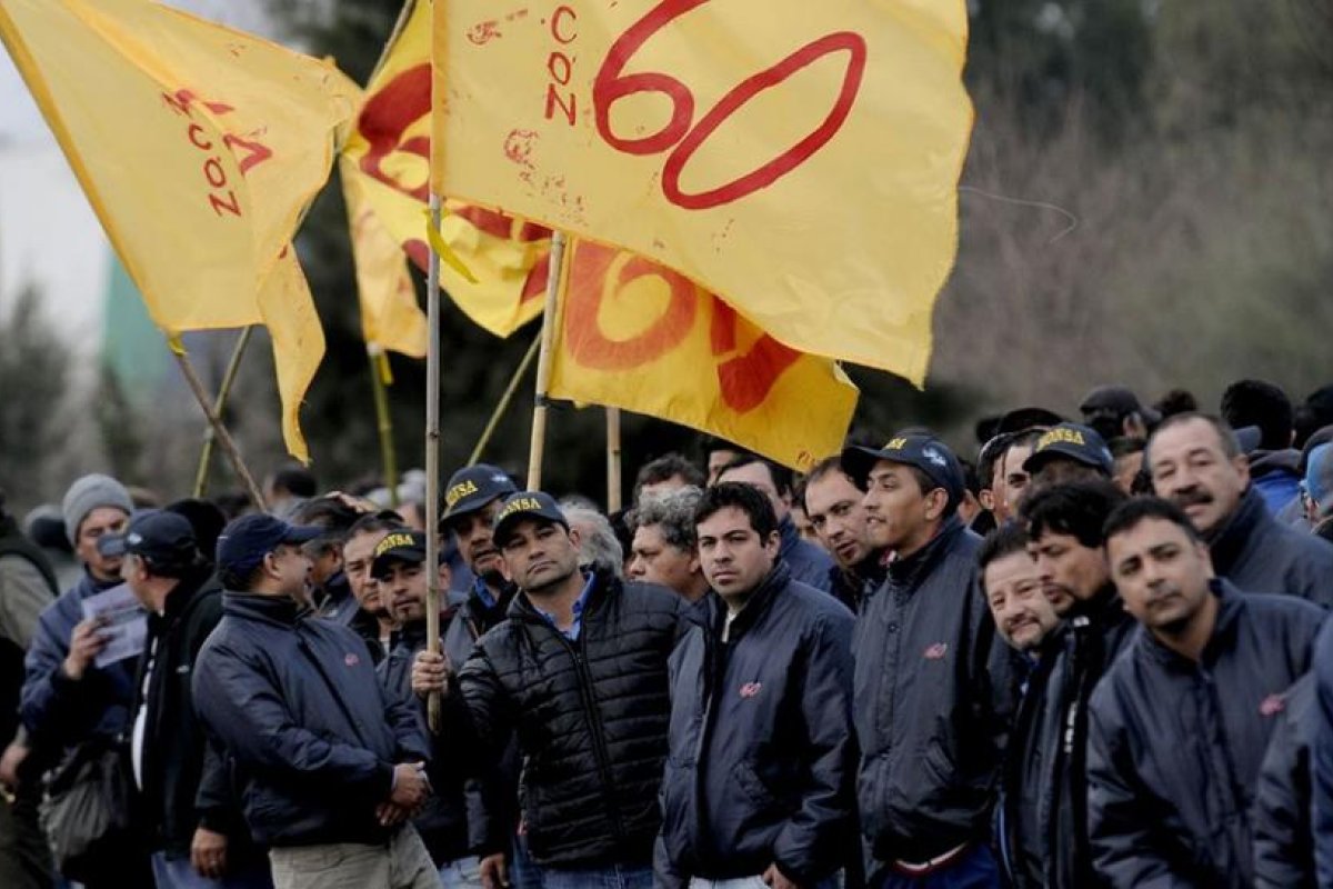 Choferes de la línea 60 reclaman vacunas y cumplimiento de protocolos
