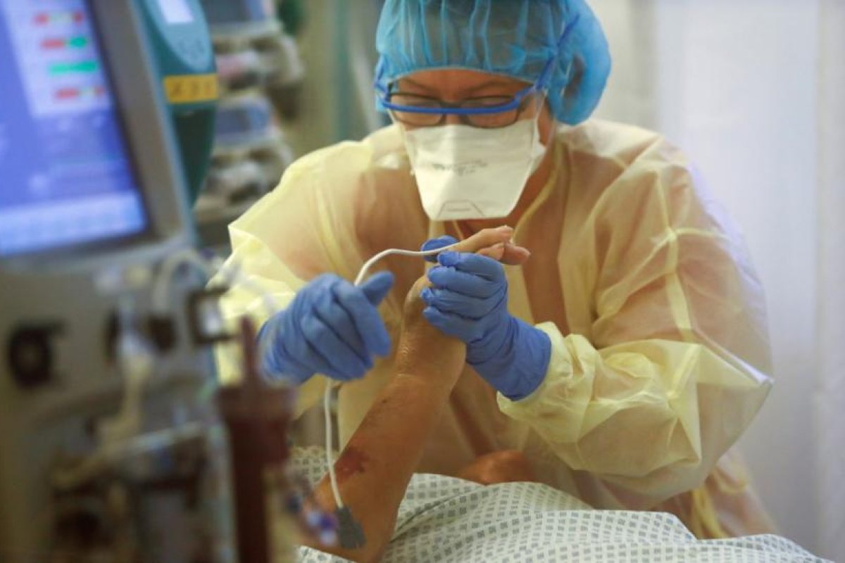 Hospitales alemanes tienen un 40% más de pacientes con covid-19 en cuidados intensivos en comparación con la primera ola