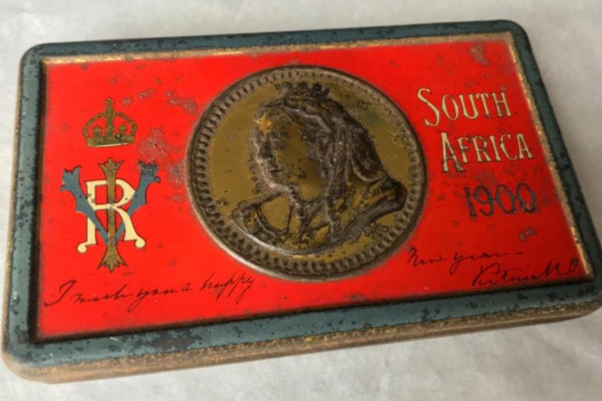 Hallan intacta una tableta de chocolate de hace 121 años