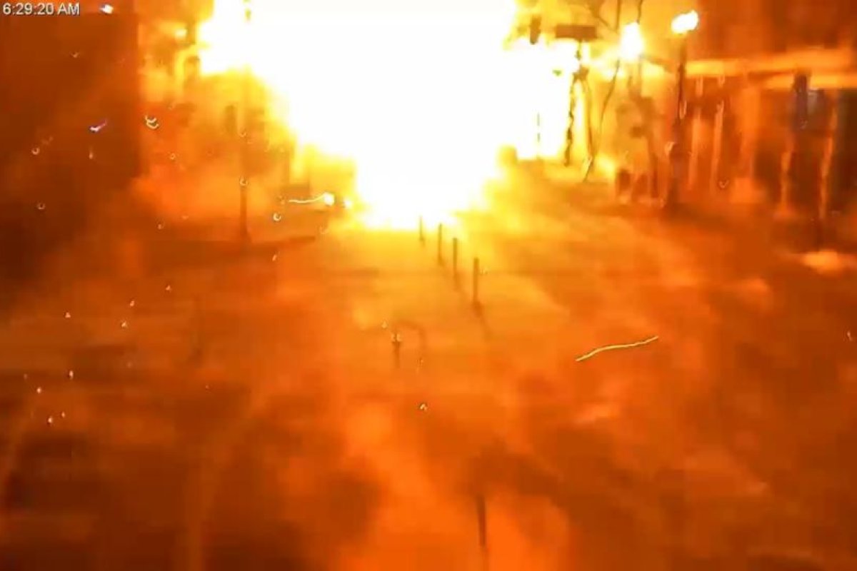 Momento exacto de la explosión en Nashville captado por cámaras de seguridad