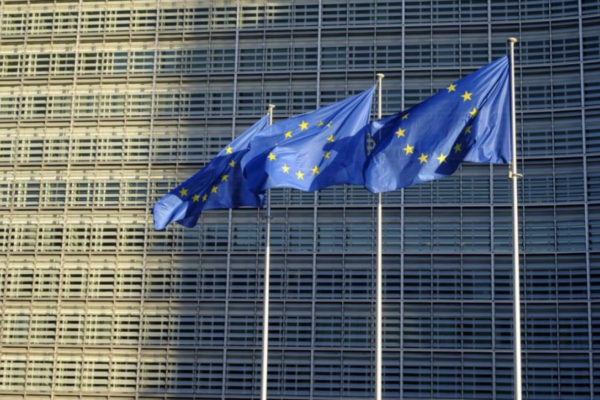La Unión Europea adopta oficialmente sanciones contra Rusia por reconocer a las repúblicas populares de Donetsk y Lugansk