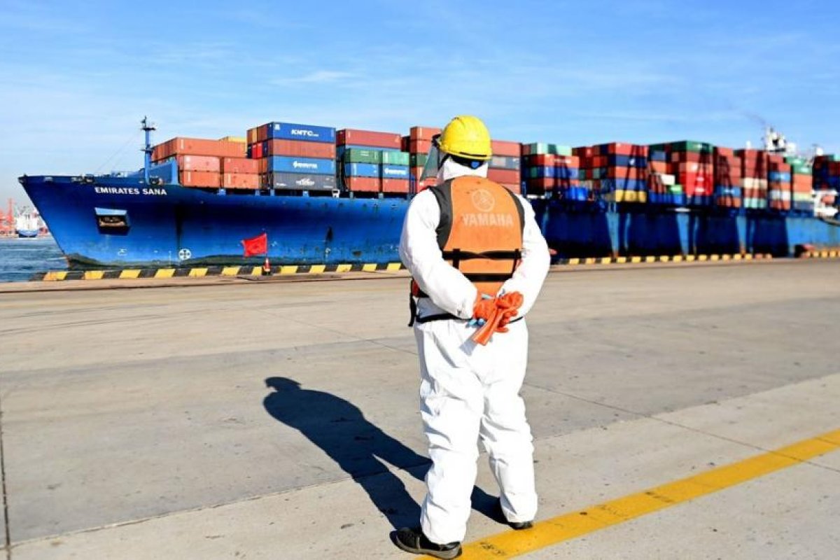 En EE.UU. proponen imponer aranceles adicionales a una serie de productos procedentes de China para que Pekín no apoye a Moscú
