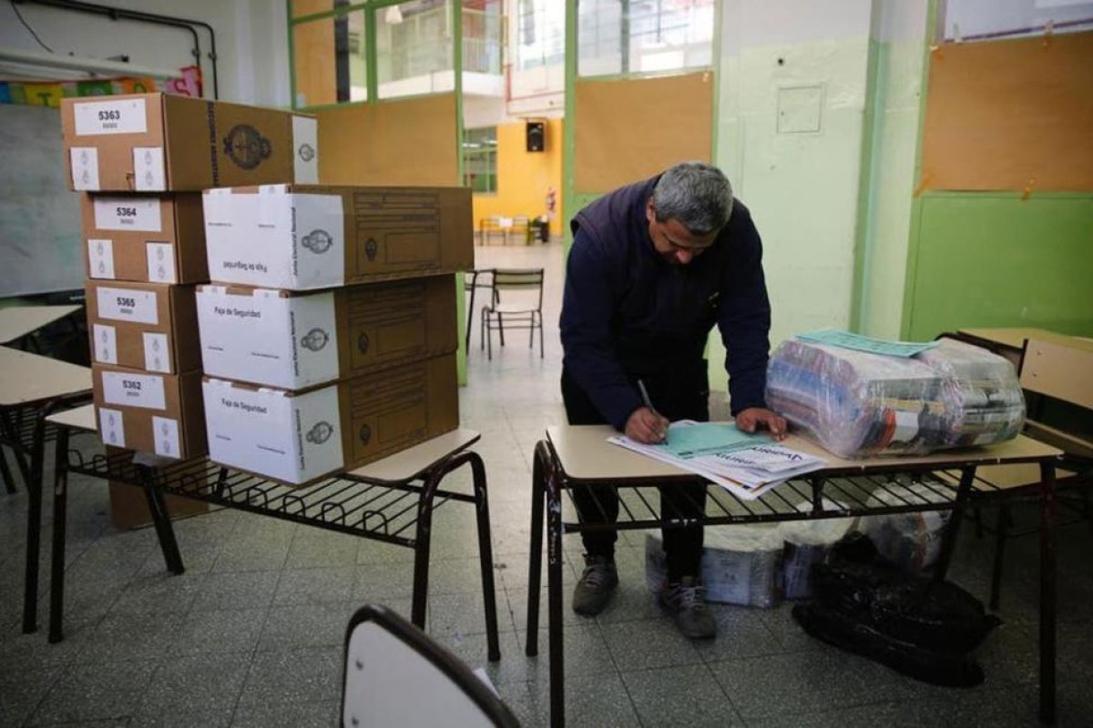 Este domingo: usarán la boleta única de papel para la primera elección municipal "grande" en plena pandemia