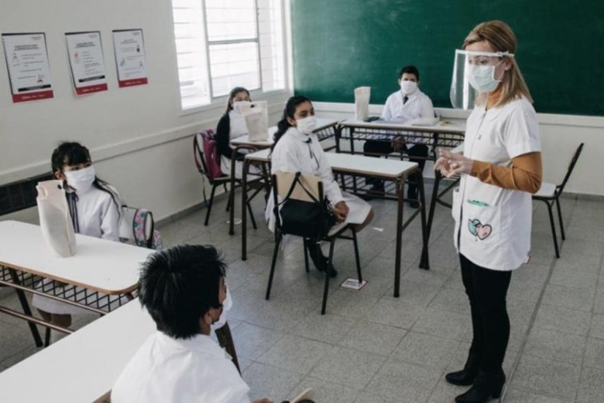 Implementarán en febrero programas de recuperación y revinculación escolar