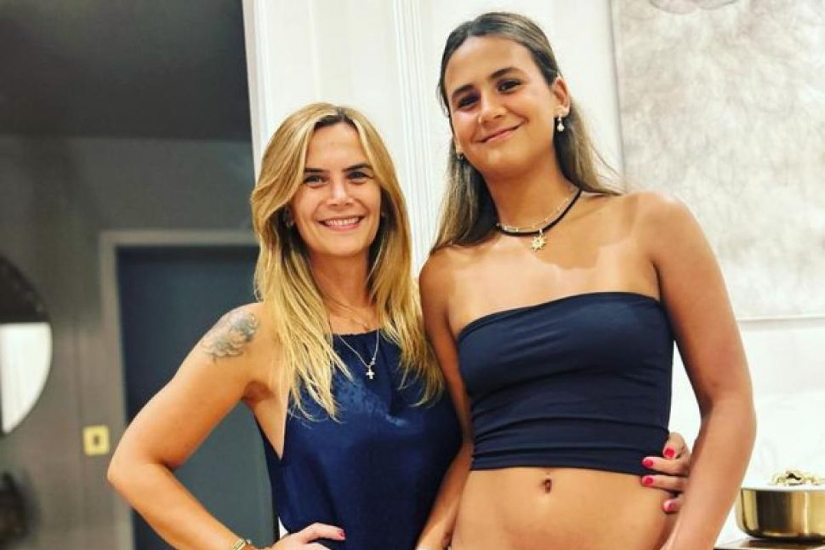Uma Granata: La hija de Amalia Granata brilla en el hockey y se aleja de los medios