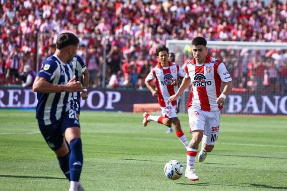 Instituto y Talleres se Enfrentan en el Torneo Clausura 2026: Detalles Clave