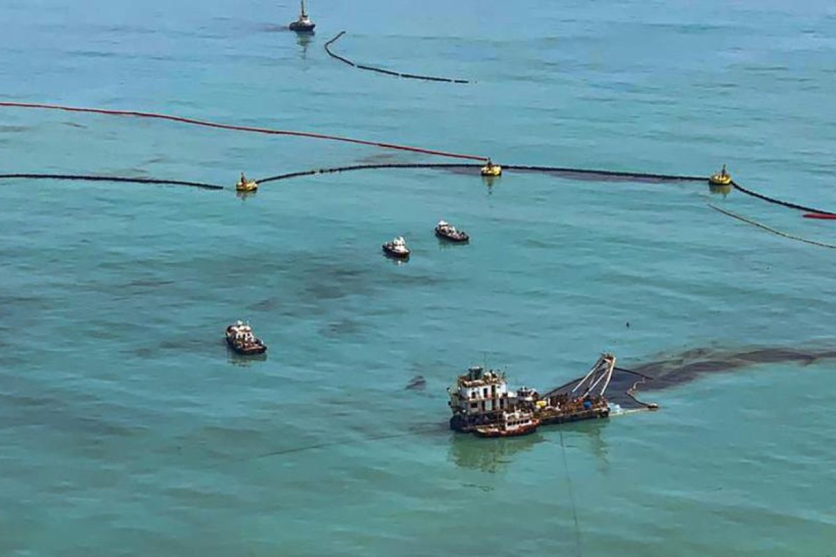 El Gobierno peruano investiga un segundo derrame de crudo en las costas afectadas por Repsol